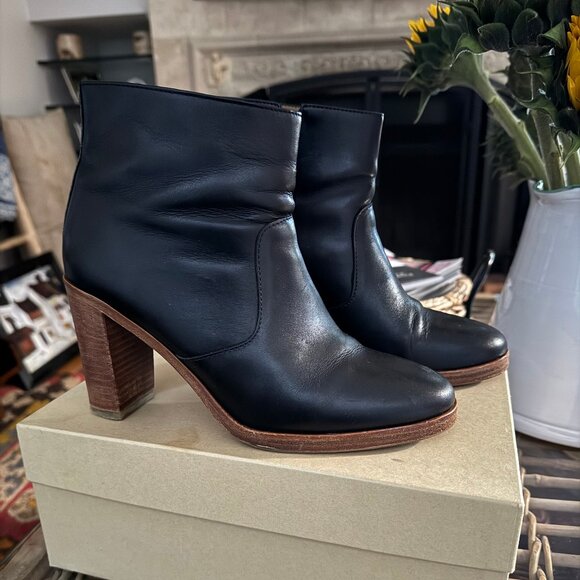 A.P.C. Black Ankle Boots - sz39 - Picture 1 of 5